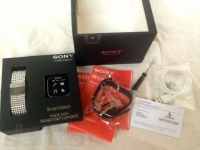 Часы Sony SmartWatch with Swarovski Elements